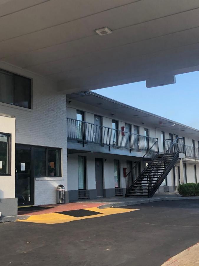 Travelodge By Wyndham Clarksville Esterno foto